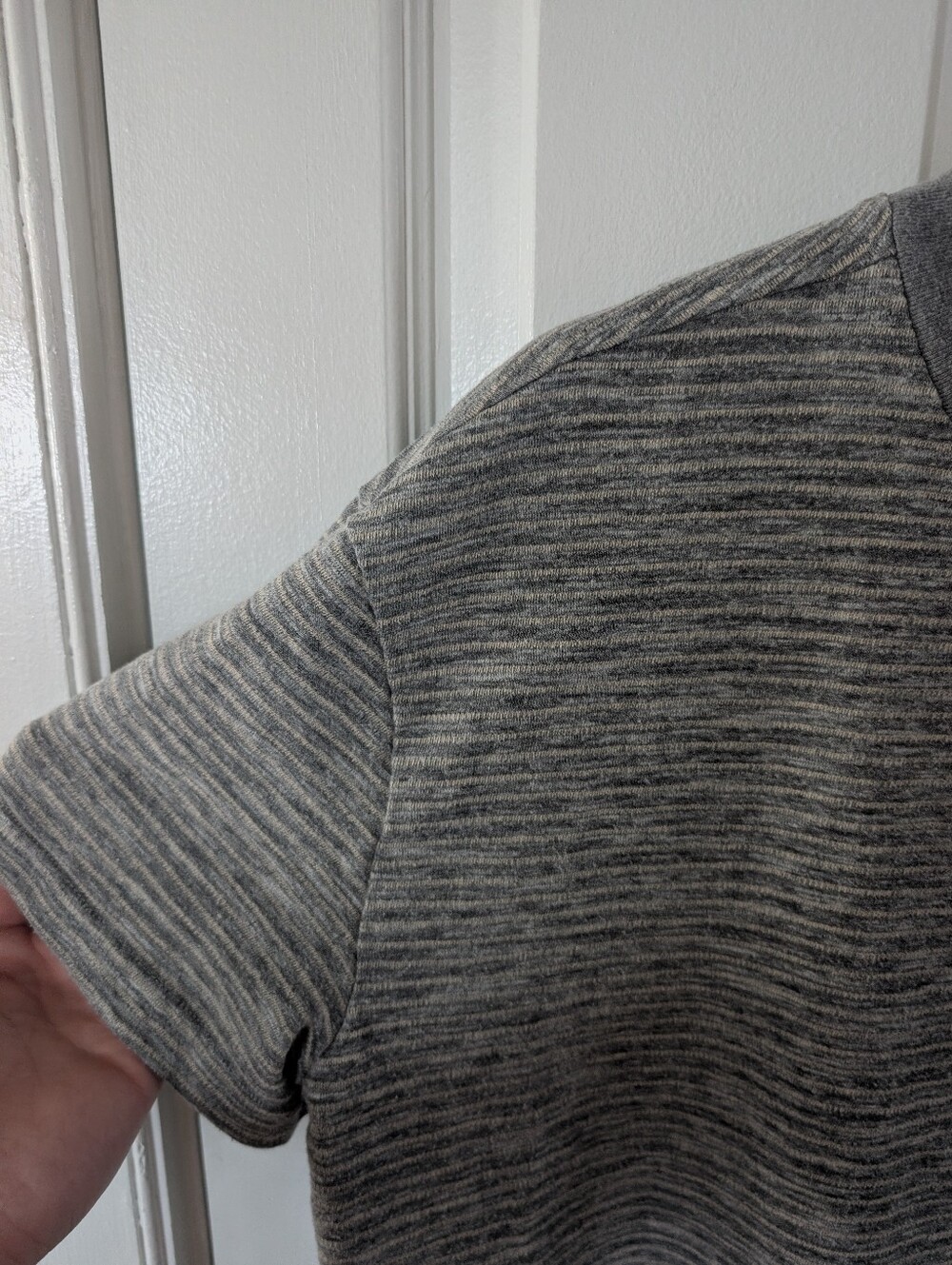 Goodfellow & Co Gray Heathered Short Sleeve Crew Tee - Picture 3 of 3